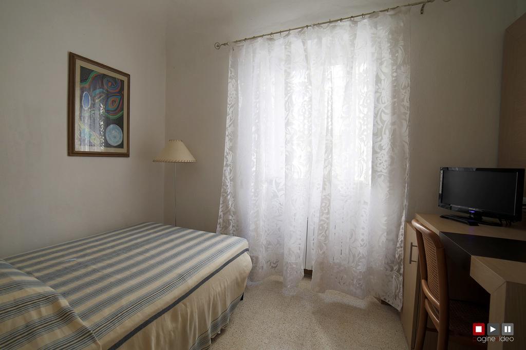Albergo Giugni Prato  Dış mekan fotoğraf